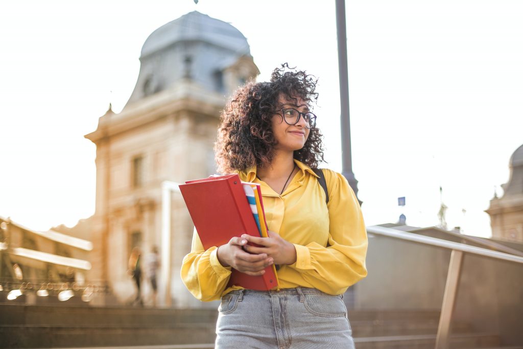 Estudiar Desde España